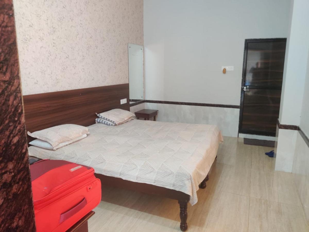 Goyal Bhawan Hotel Khatu Bagian luar foto