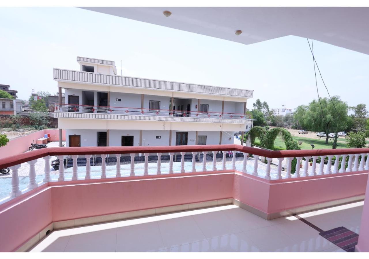Goyal Bhawan Hotel Khatu Bagian luar foto